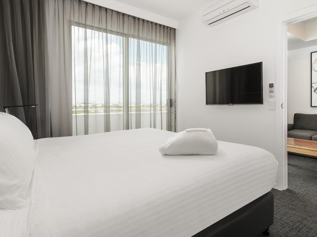 Mercure Sunshine Coast Kawana Waters Hotel Bagian luar foto